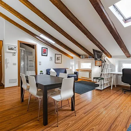 Ampio Loft Confortevole Nel Cuore Di Apartmán *