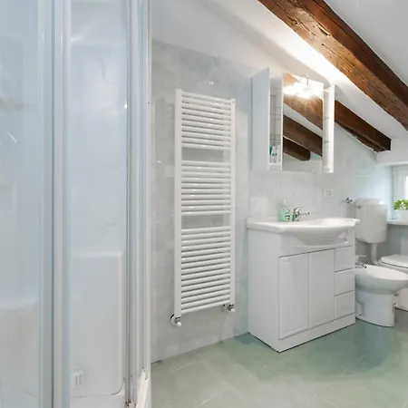 Apartament Ampio Loft Confortevole Nel Cuore Di